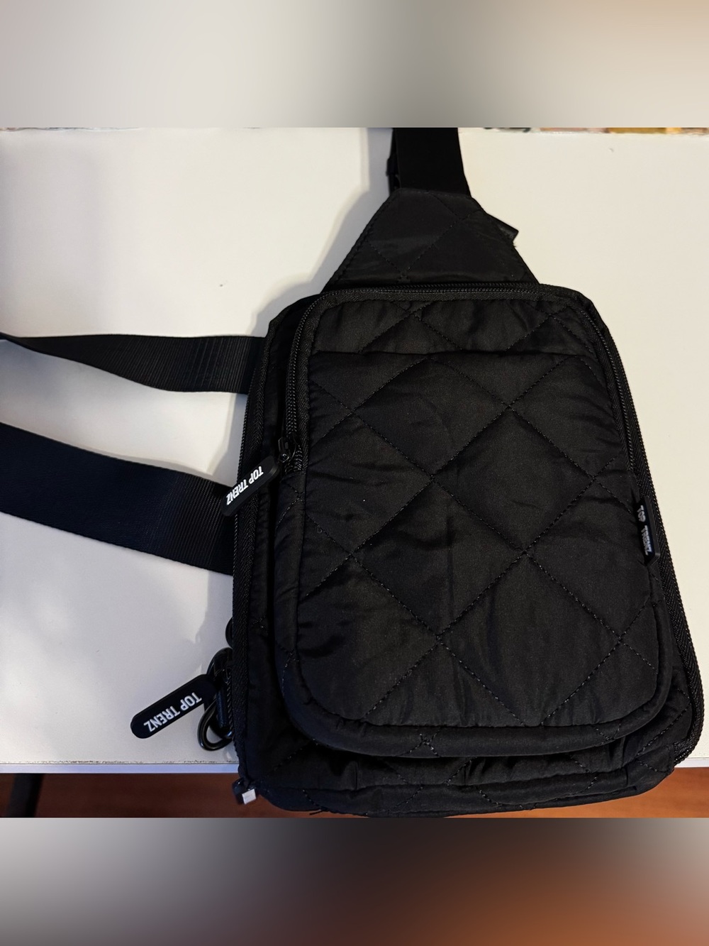 NWOT  Black Top Trenz Puffer crossbody Sling Bag